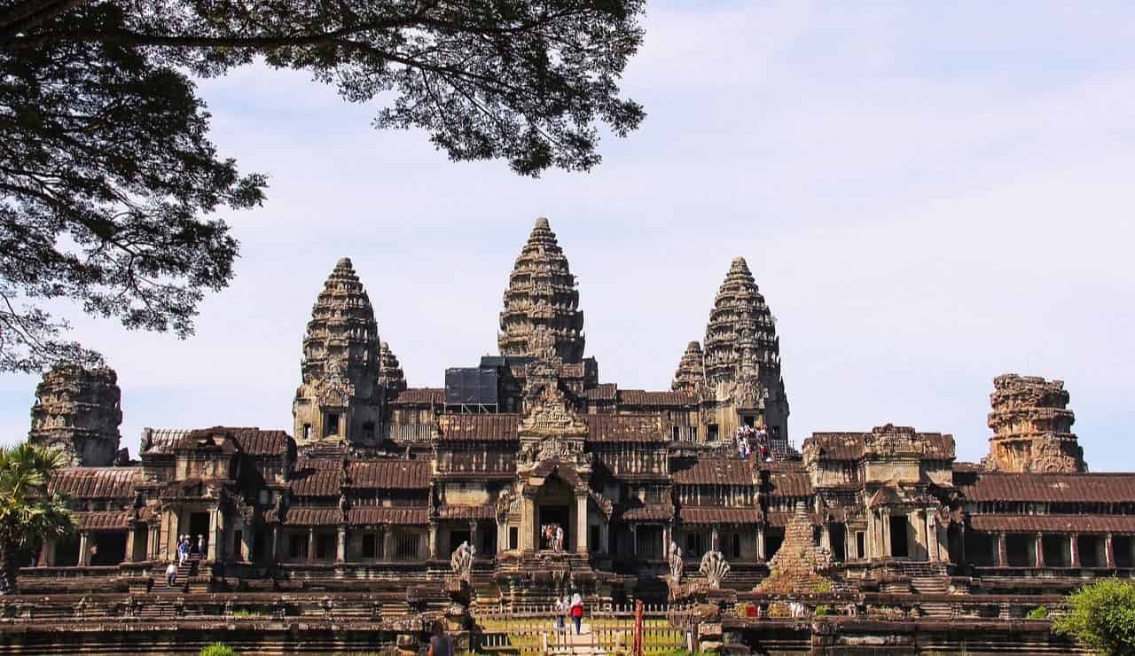Angkor Wat, il più grande monumento religioso al mondo