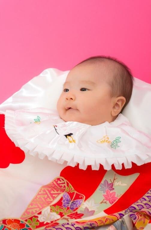 Bambino preparato per Hatsu Miyamairi 