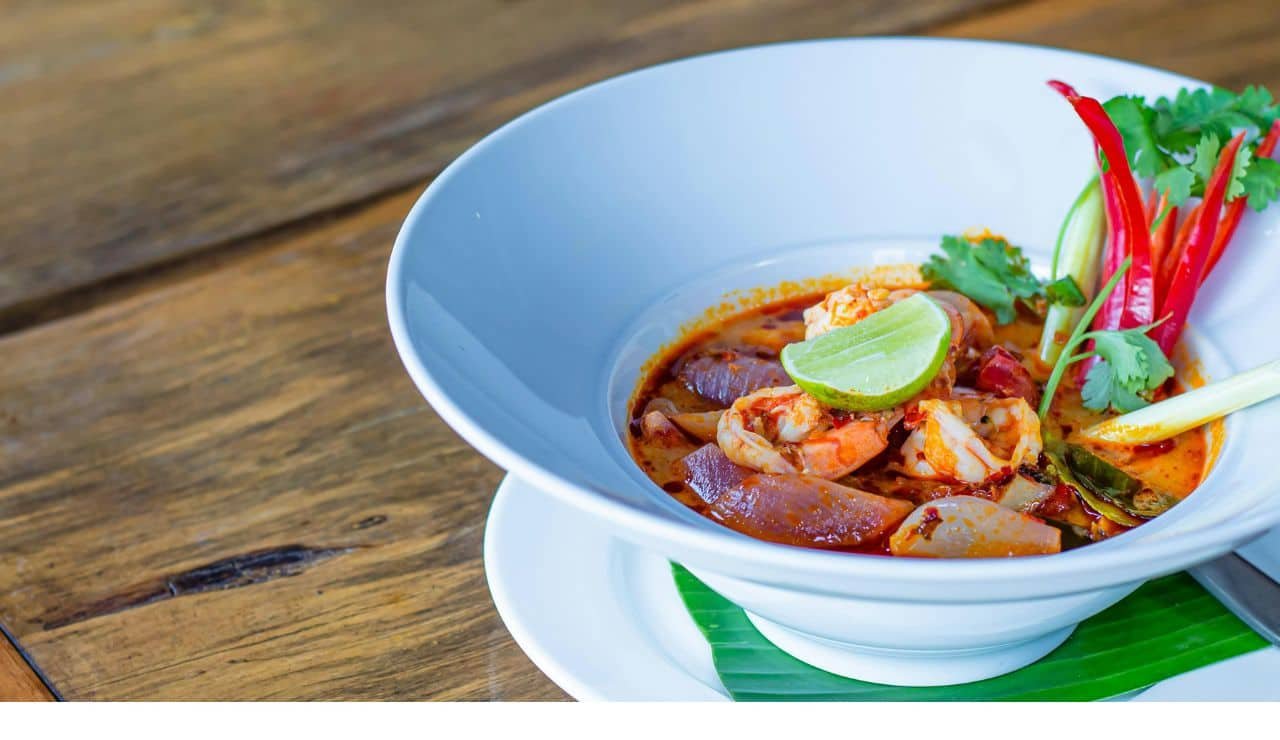 Ciotola di Tom Yum Goong