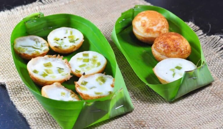 Khanom Krok - coccole al cocco, il dolcetto da strada tailandese Khanom Krok coccole al cocco, il dolcetto da strada tailandese
