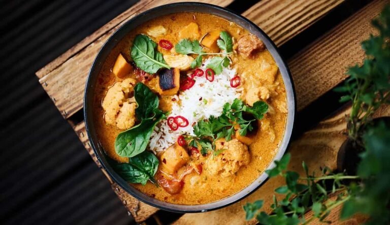Panaeng Curry Massaman Curry - esplorare i sapori del Sud della Thailandia Massaman Curry esplorare i sapori del Sud della Thailandia