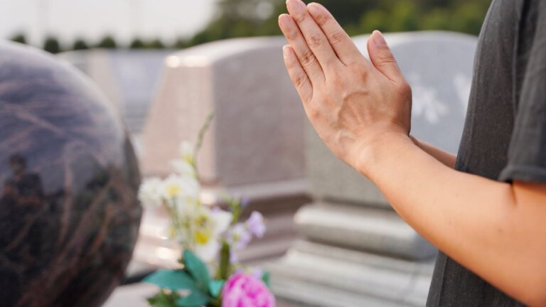 Tradizione denominata Obon Obon Preghiera per antenati