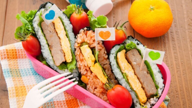 Onigirazu