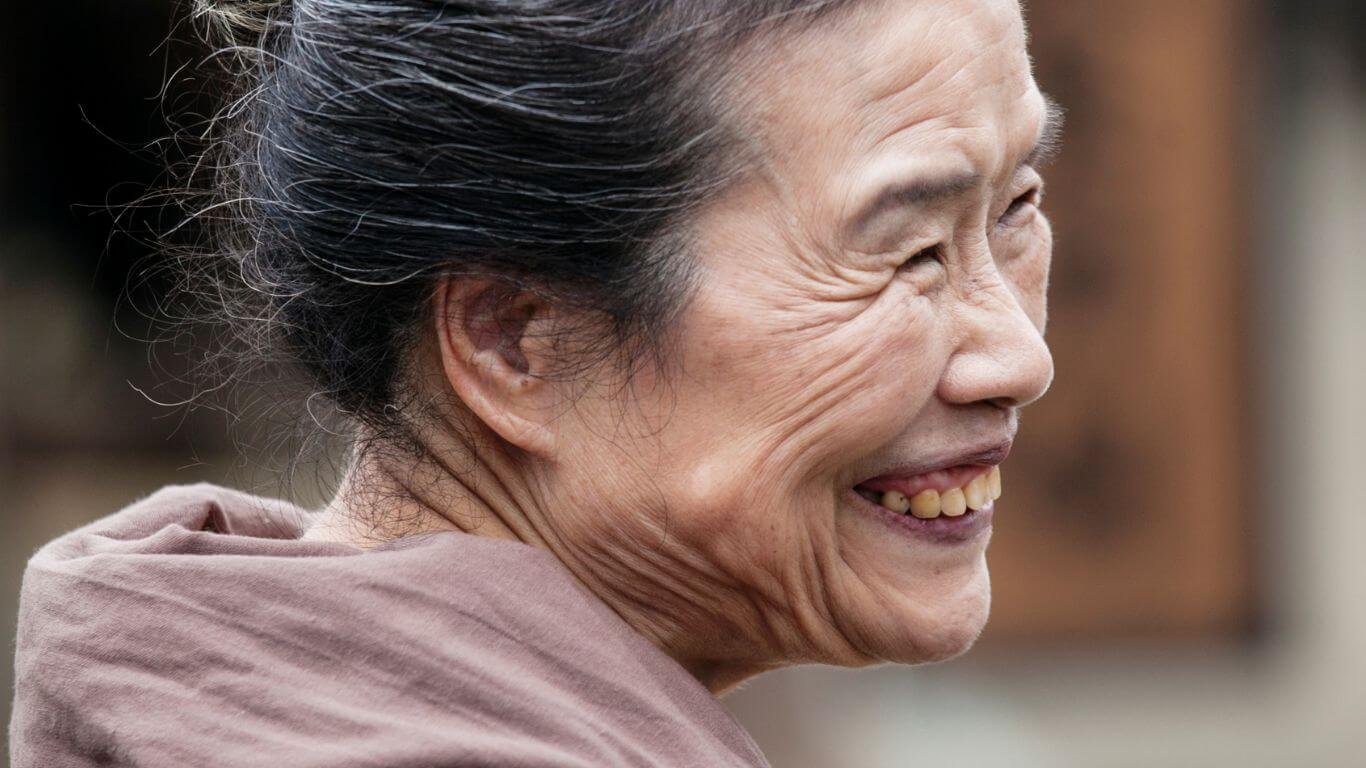 Anziana donna giapponese